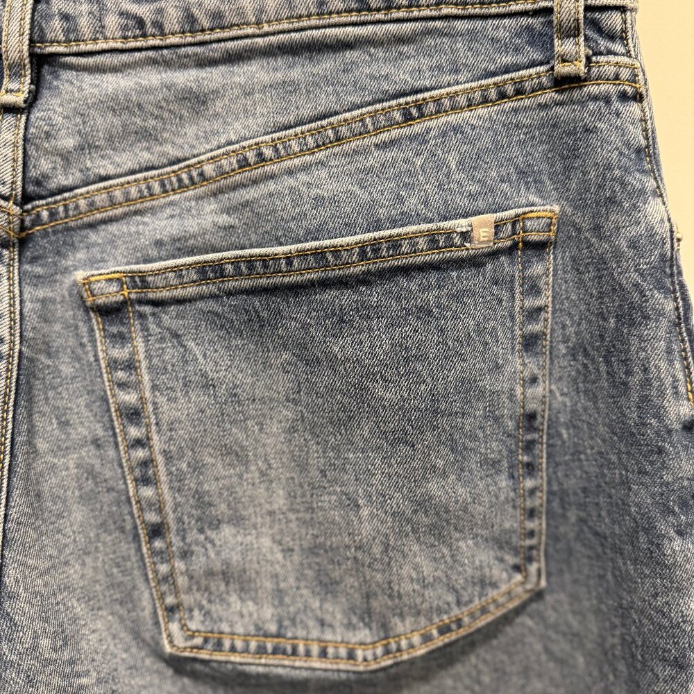Everlane Original Cheeky Jean - 30R - Picture 2 of 6